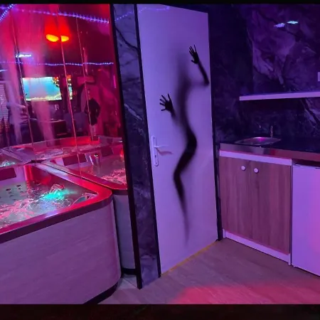 מלון אהבה And Thun-Saint-Martin